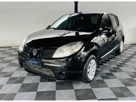 RENAULT - SANDERO - 2010/2011 - Preta - R$ 29.900,00