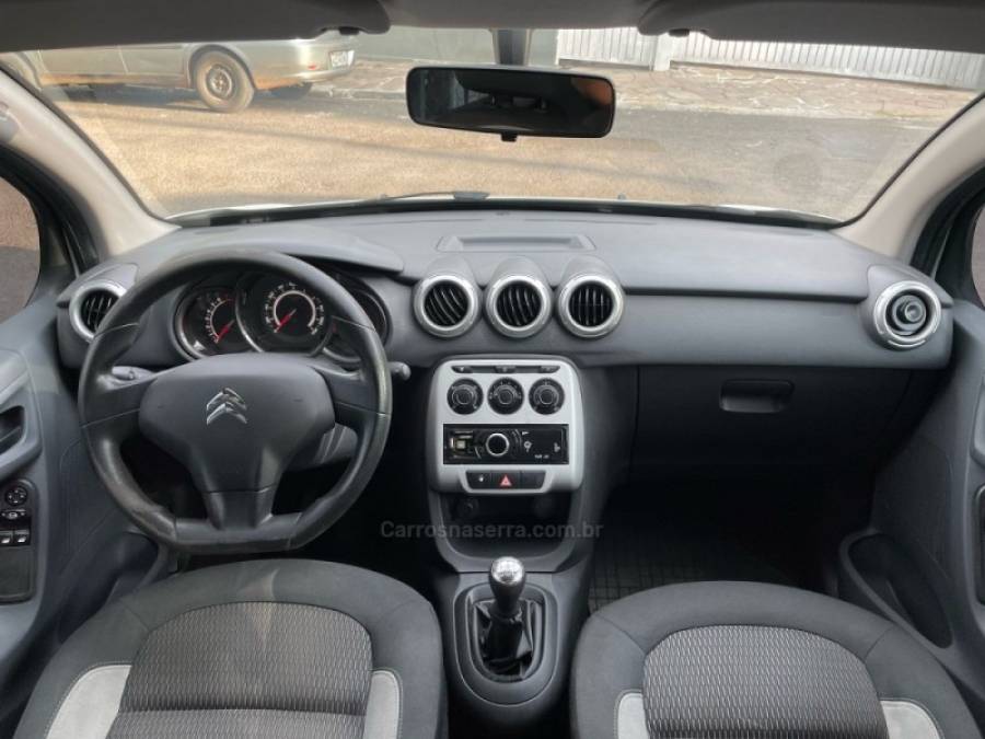 CITROËN - C3 - 2013/2014 - Branca - R$ 33.900,00