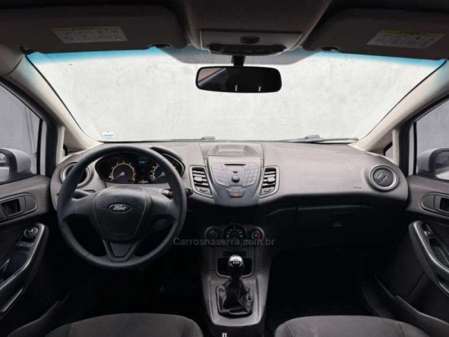 FORD - FIESTA - 2013/2014 - Branca - R$ 39.900,00