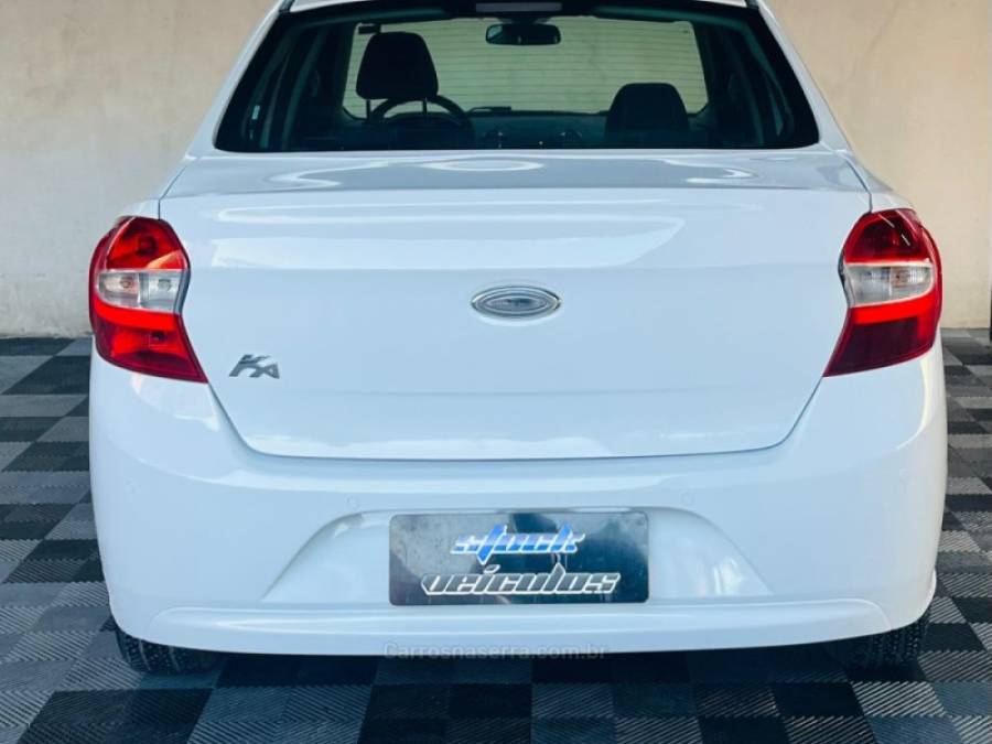 FORD - KA - 2014/2015 - Branca - R$ 39.900,00