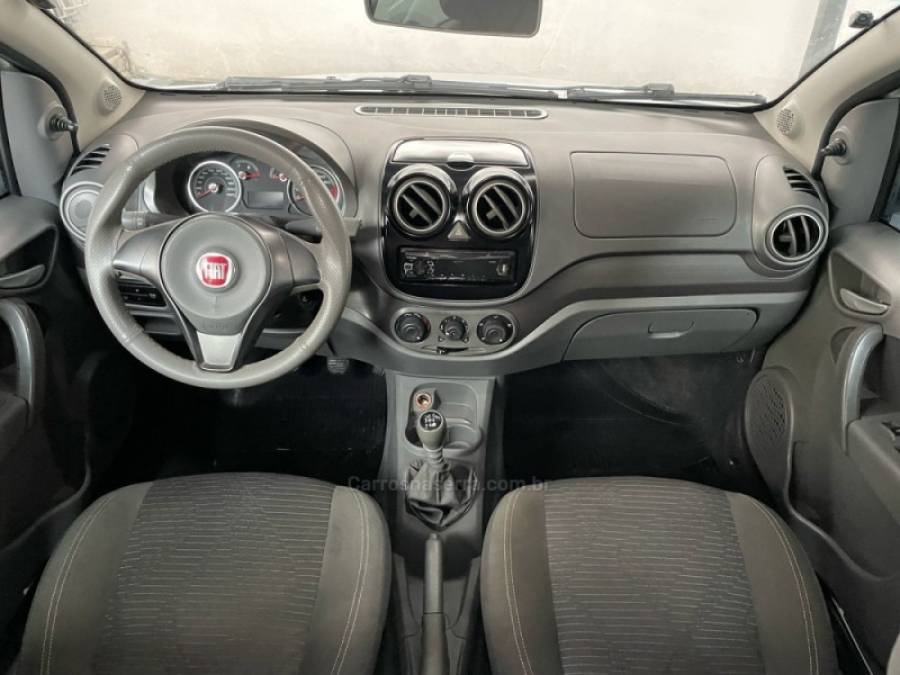 FIAT - PALIO - 2013/2014 - Branca - R$ 37.900,00