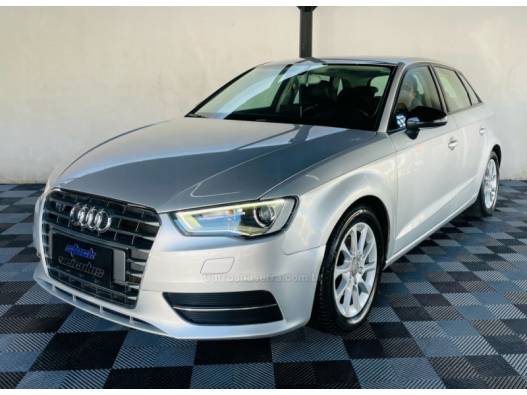 AUDI - A3 - 2013/2014 - Prata - R$ 69.900,00