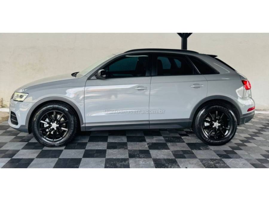 AUDI - Q3 - 2015/2016 - Cinza - R$ 88.900,00