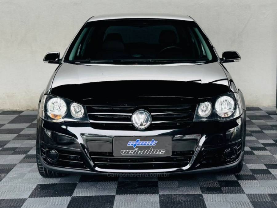 VOLKSWAGEN - GOLF - 2008/2009 - Preta - R$ 39.900,00