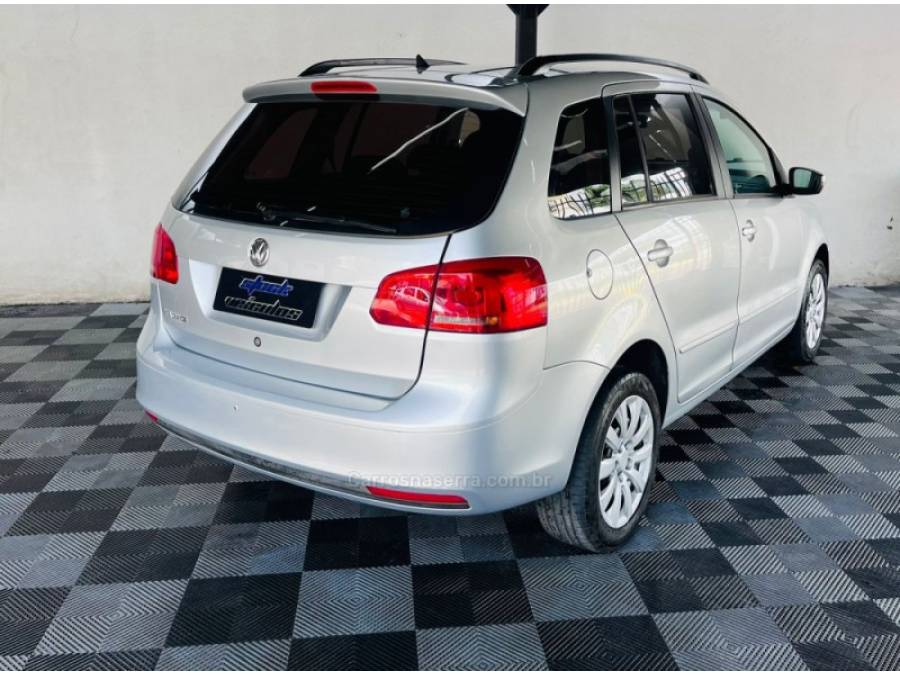 VOLKSWAGEN - SPACEFOX - 2012/2013 - Prata - R$ 41.900,00