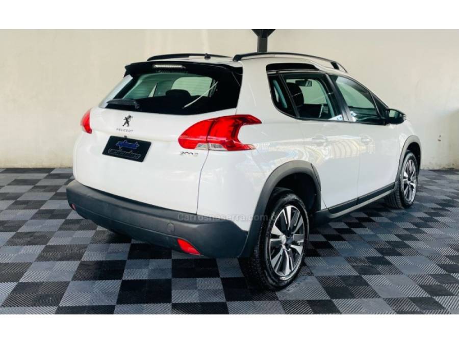PEUGEOT - 2008 - 2022/2022 - Branca - R$ 69.900,00