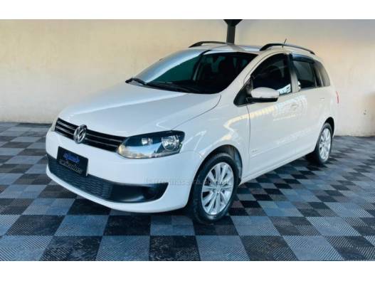 VOLKSWAGEN - SPACEFOX - 2011/2012 - Branca - R$ 34.900,00