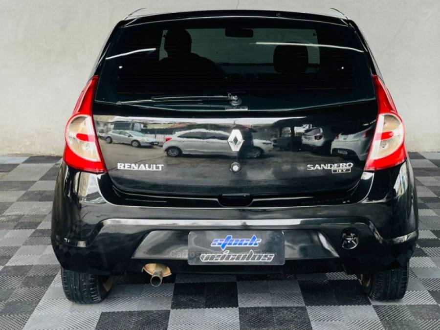 RENAULT - SANDERO - 2010/2011 - Preta - R$ 29.900,00
