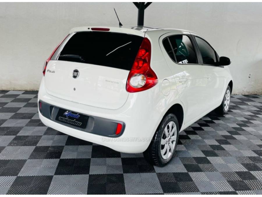 FIAT - PALIO - 2013/2014 - Branca - R$ 37.900,00