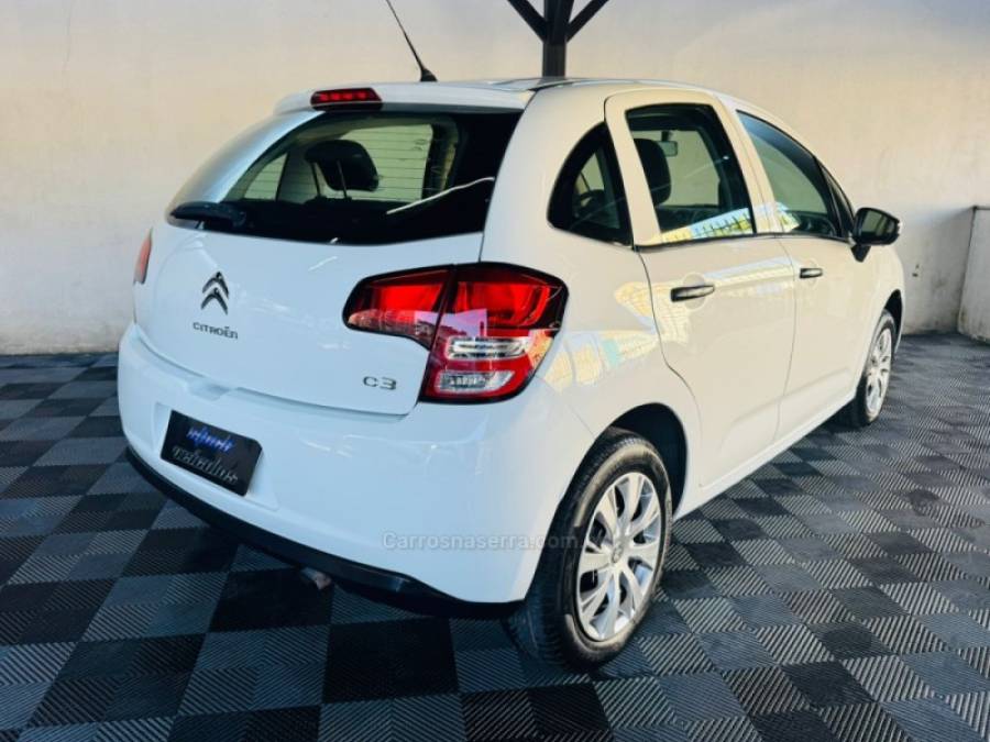 CITROËN - C3 - 2014/2015 - Branca - R$ 36.900,00