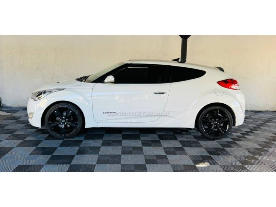 HYUNDAI - VELOSTER - 2011/2012 - Branca - R$ 56.900,00