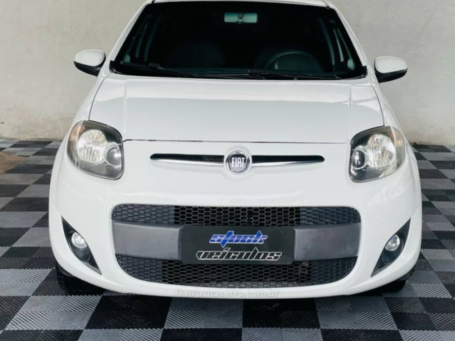 FIAT - PALIO - 2013/2014 - Branca - R$ 37.900,00