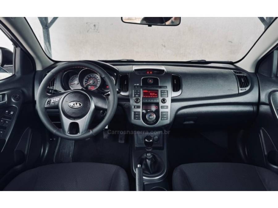 KIA MOTORS - CERATO - 2009/2010 - Preta - R$ 41.900,00