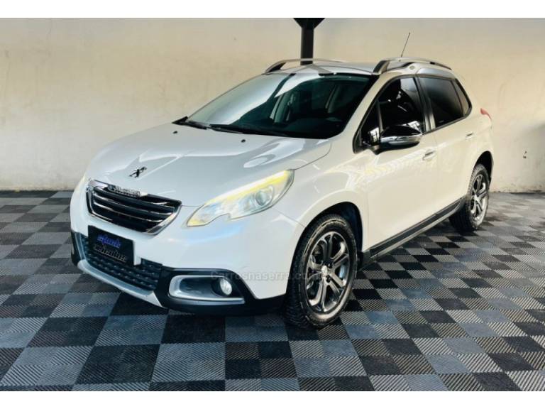PEUGEOT - 2008 - 2016/2017 - Branca - R$ 53.900,00