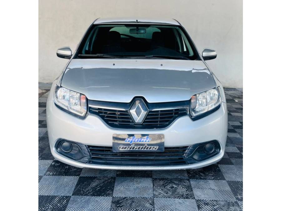 RENAULT - SANDERO - 2015/2016 - Prata - R$ 30.900,00