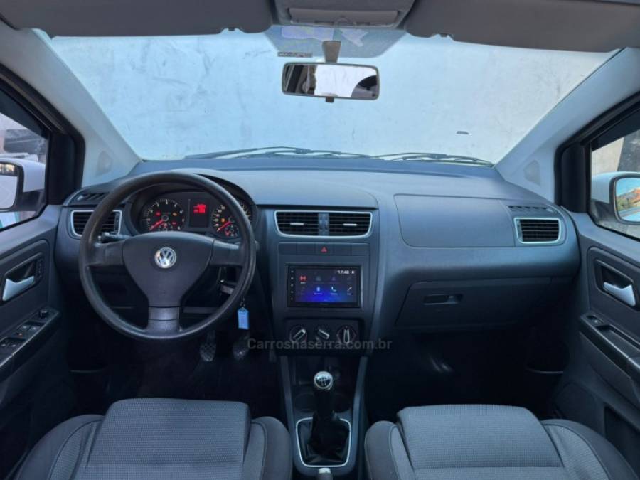 VOLKSWAGEN - SPACEFOX - 2011/2012 - Branca - R$ 34.900,00