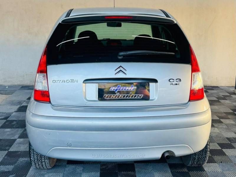 CITROËN - C3 - 2010/2011 - Prata - R$ 23.900,00