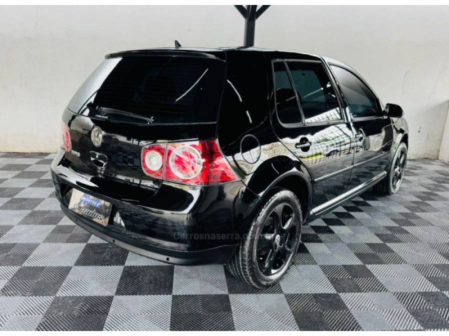 VOLKSWAGEN - GOLF - 2008/2009 - Preta - R$ 39.900,00