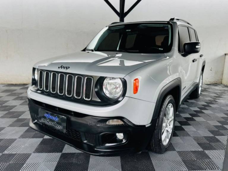 JEEP - RENEGADE - 2017/2018 - Prata - R$ 66.900,00