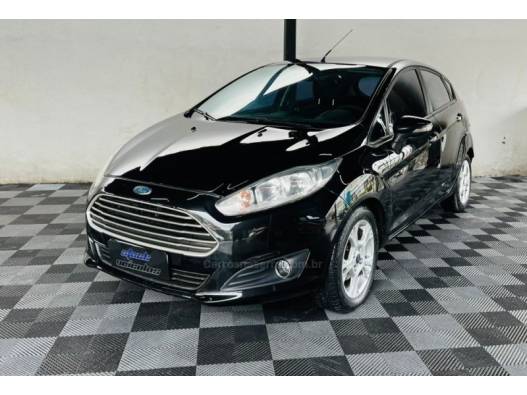 FORD - FIESTA - 2013/2014 - Preta - R$ 40.900,00