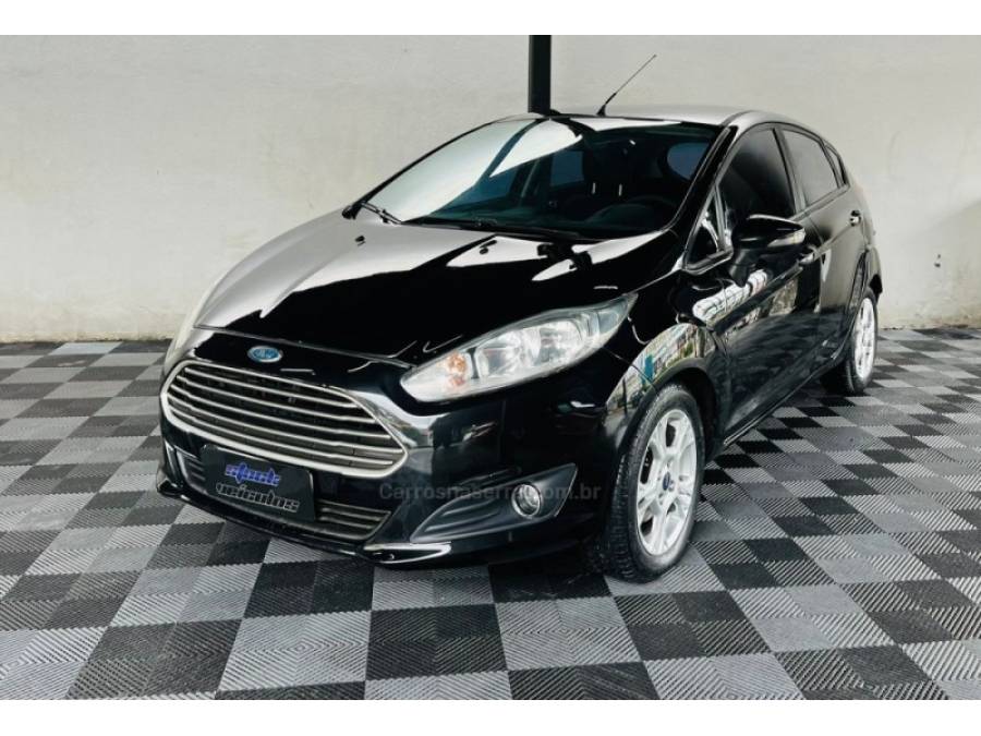 FORD - FIESTA - 2013/2014 - Preta - R$ 40.900,00