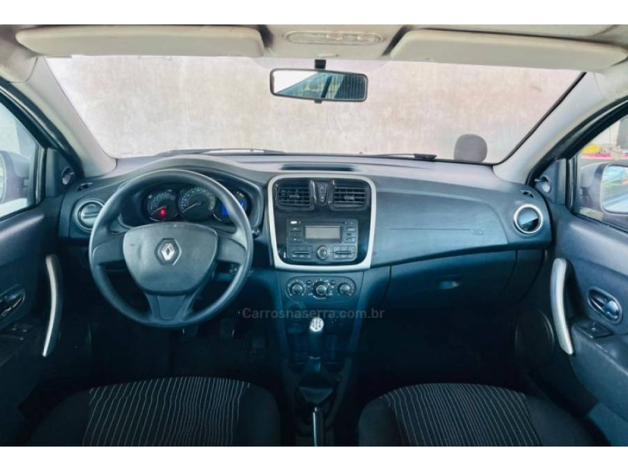 RENAULT - SANDERO - 2015/2016 - Prata - R$ 30.900,00