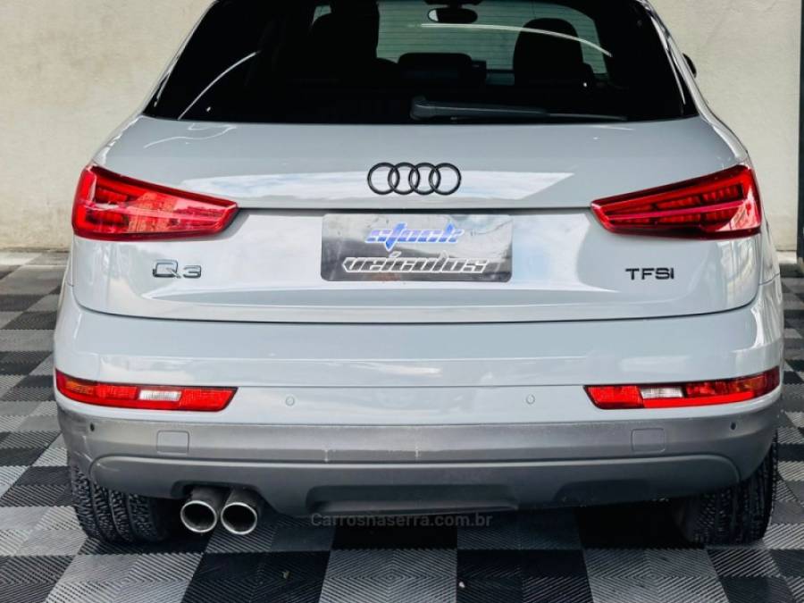 AUDI - Q3 - 2015/2016 - Cinza - R$ 88.900,00