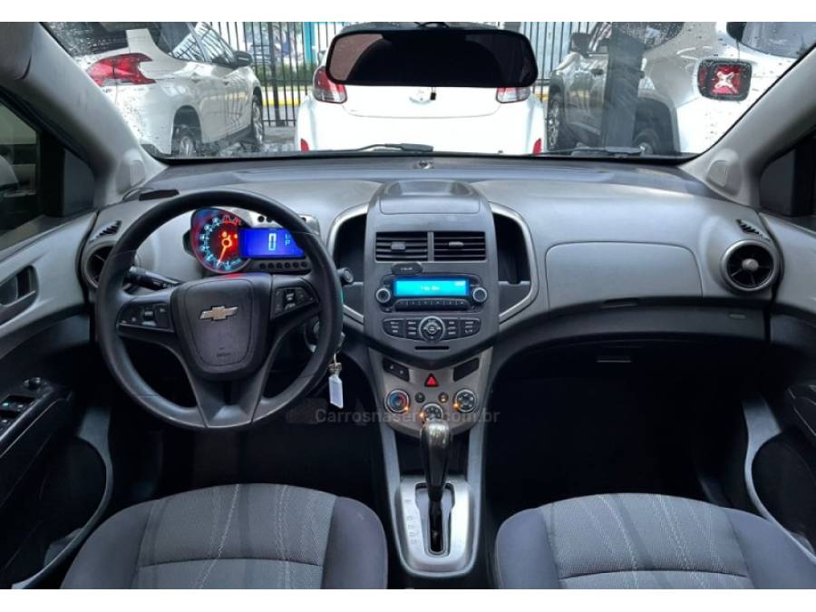 CHEVROLET - SONIC - 2013/2013 - Prata - R$ 38.900,00