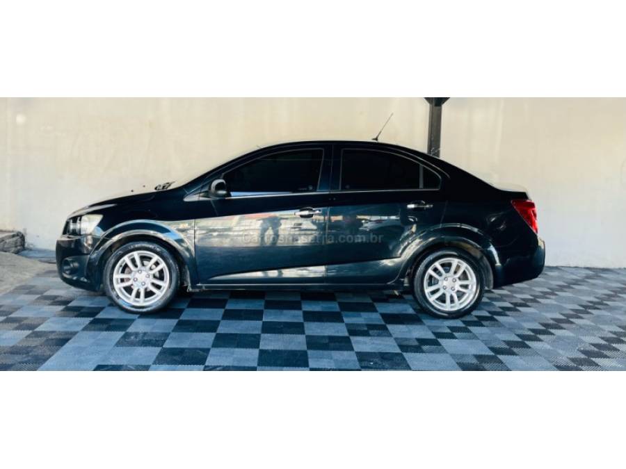 CHEVROLET - SONIC - 2012/2012 - Preta - R$ 34.900,00